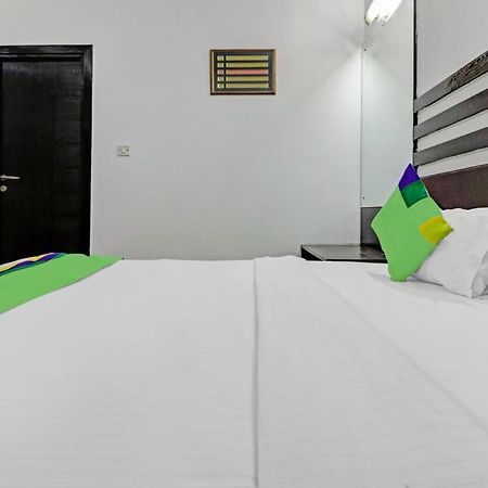 Treebo Trend Exotica Opp Sector 62 Ξενοδοχείο Ghaziabad Εξωτερικό φωτογραφία
